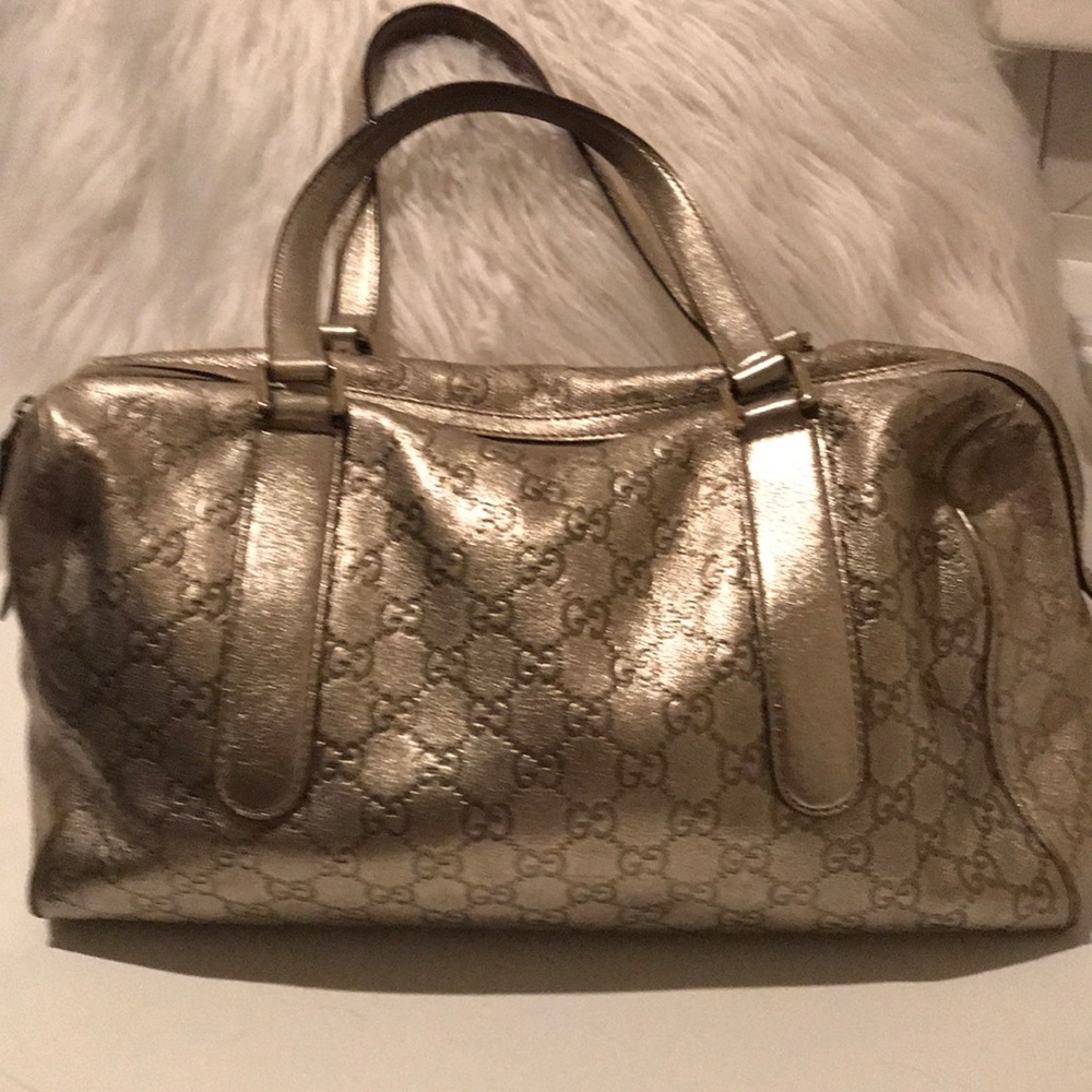 Authentic Gucci silver leather purse